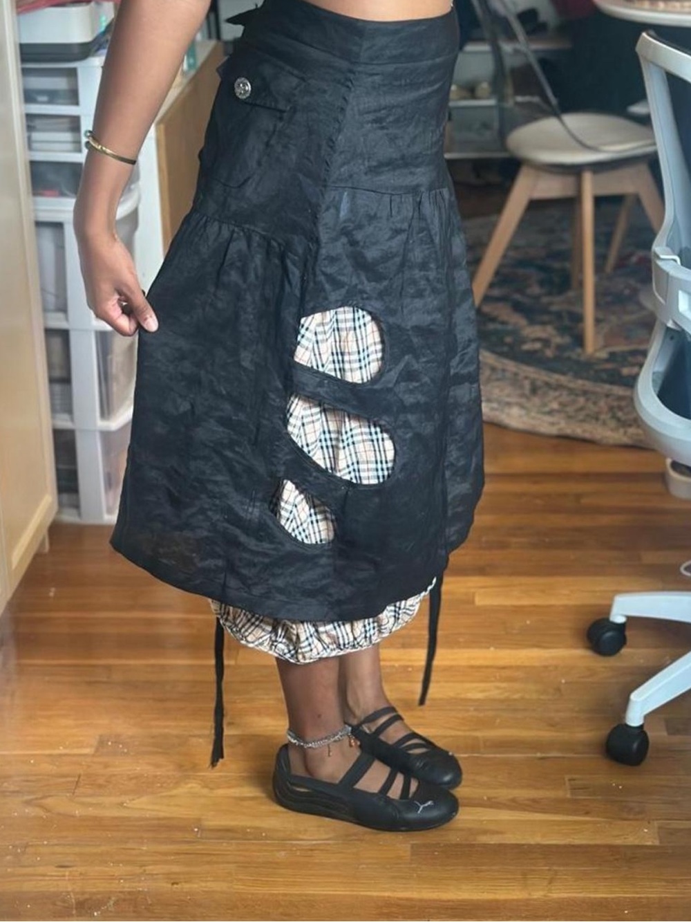 Vintage HENDI brand adjustable layered black and plaid skirt with side cut